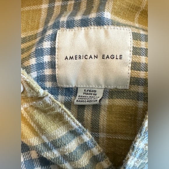 American Eagle flannel with removable hood, yellow and blue men’s large - Picture 3 of 5
